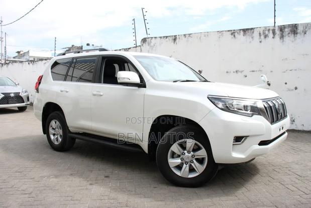 Toyota Land Cruiser Prado 2.8 2020 White
