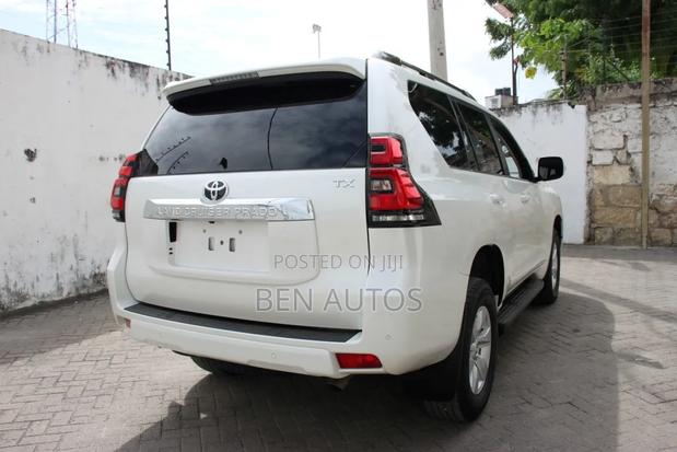 Toyota Land Cruiser Prado 2.8 2020 White