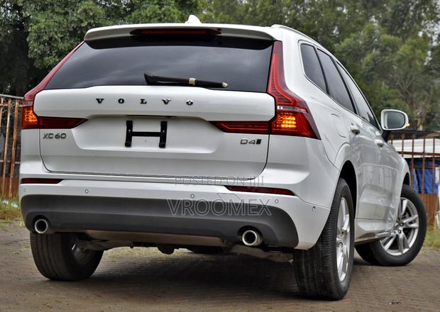 Volvo XC60 2018 White