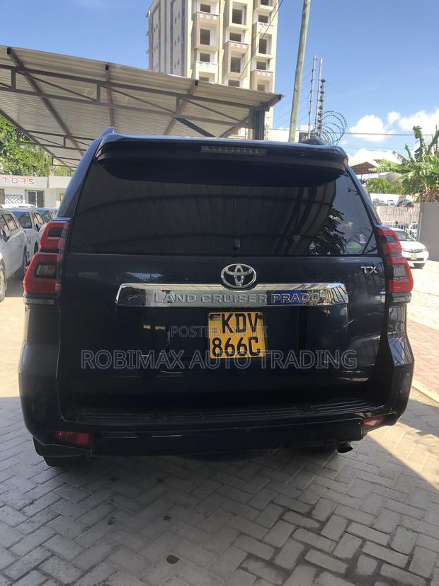 Toyota Land Cruiser Prado 2018 Blue