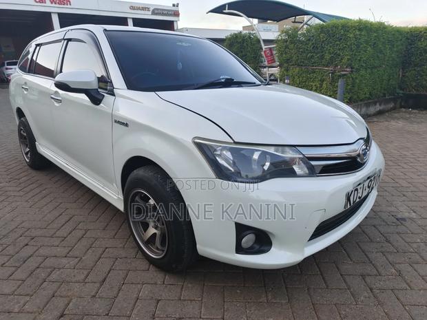 Toyota Corolla Fielder 2015 White
