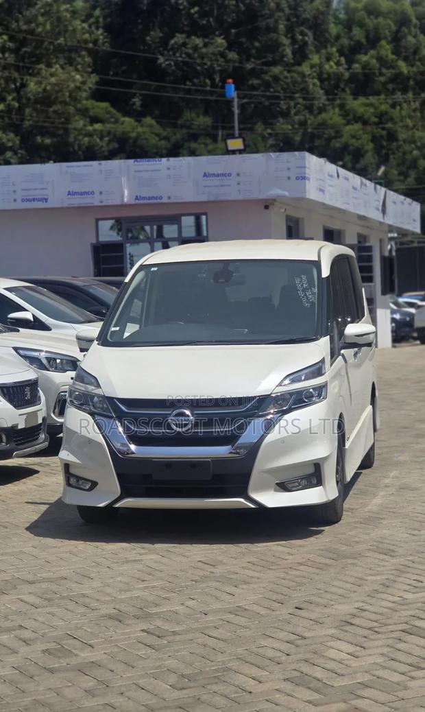 Nissan Serena 2019 White