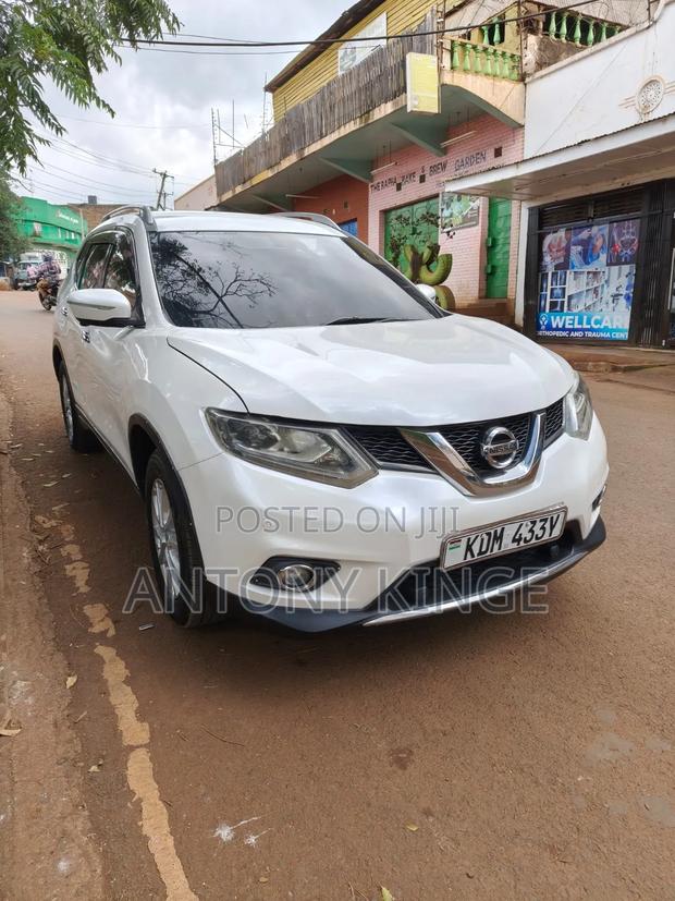 Nissan X-Trail 2016 White