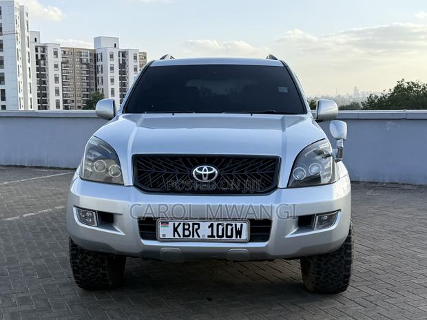 Toyota Land Cruiser Prado 2005 Silver