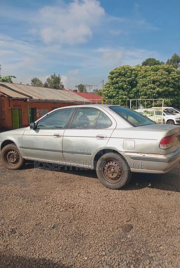 Nissan Sunny 1999 Silver