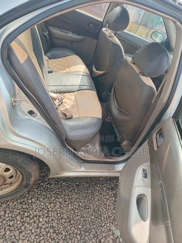 Nissan Sunny 1999 Silver