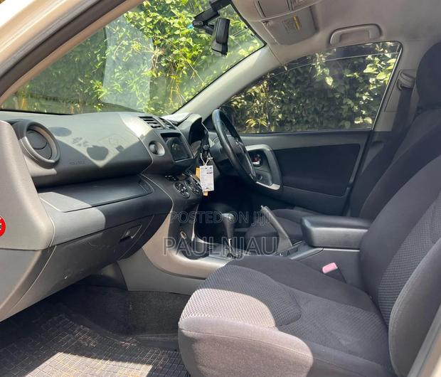 Toyota RAV4 2009 White