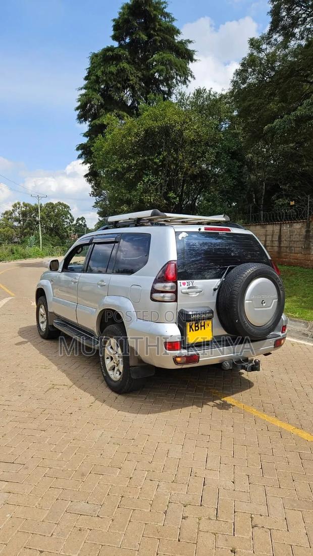 Toyota Land Cruiser Prado 3.0 D-4D 5dr 2006 Silver