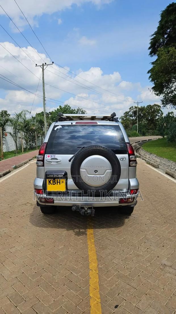 Toyota Land Cruiser Prado 3.0 D-4D 5dr 2006 Silver