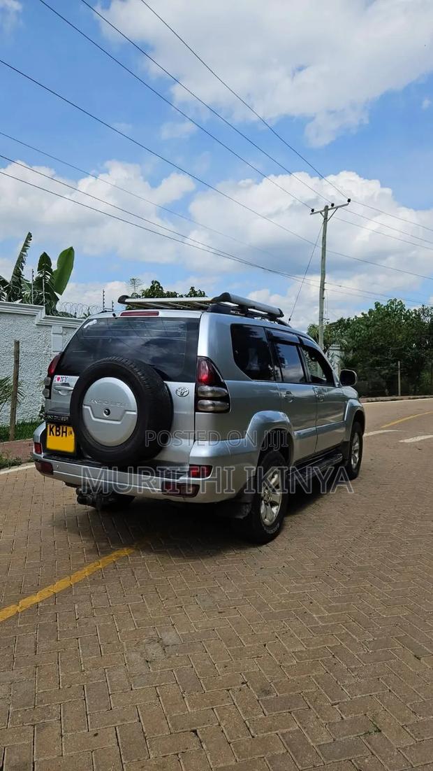 Toyota Land Cruiser Prado 3.0 D-4D 5dr 2006 Silver