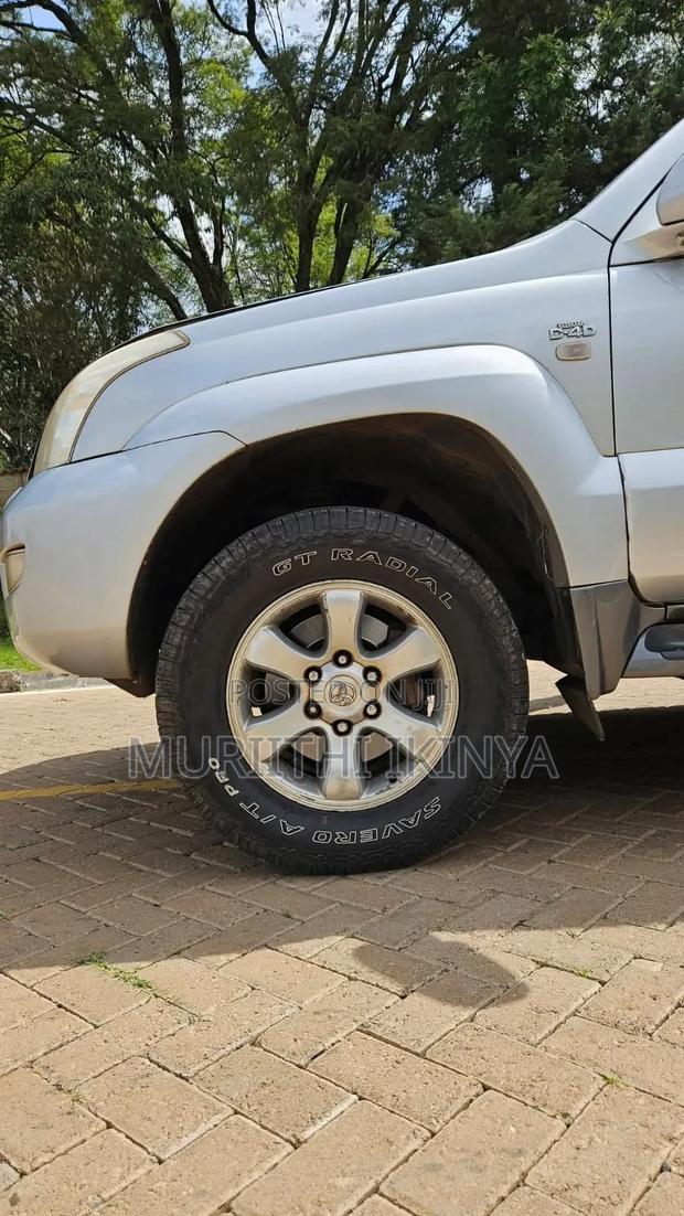 Toyota Land Cruiser Prado 3.0 D-4D 5dr 2006 Silver