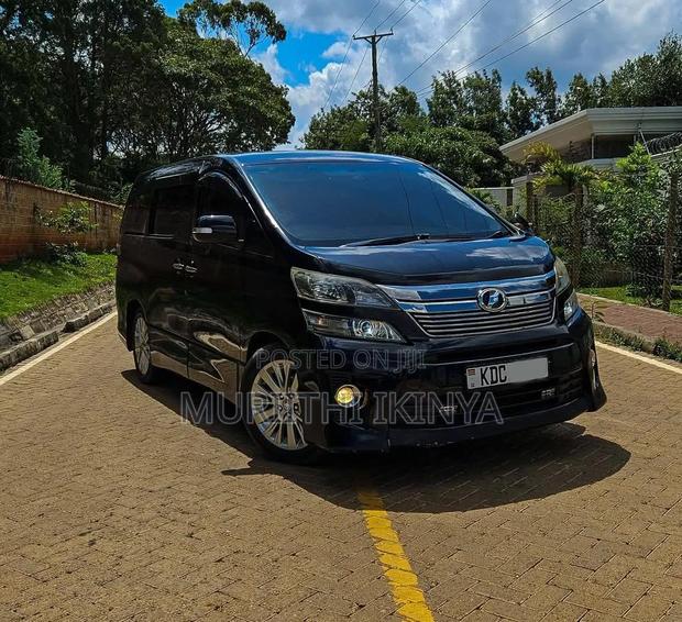 Toyota Alphard 2.4 Petrol FWD 2014 Black
