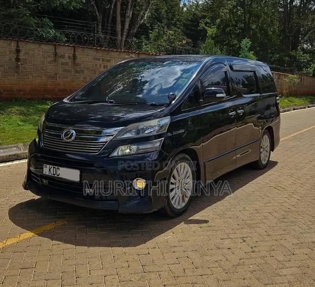 Toyota Alphard 2.4 Petrol FWD 2014 Black