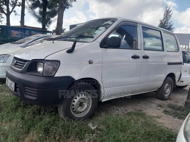 Toyota TownAce 2002 White