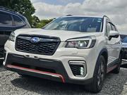 Subaru Forester 2019 White for sale