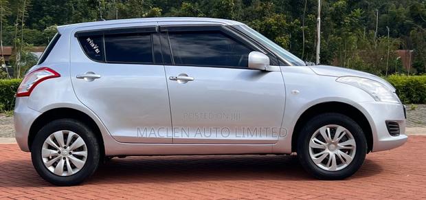 Suzuki Swift 2014 Silver