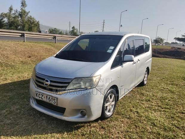 Nissan Serena 2013 Silver
