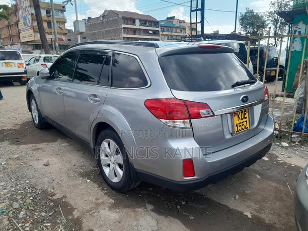 Subaru Outback 2016 Silver