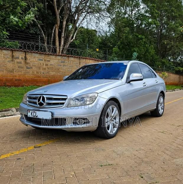 Mercedes-Benz C200 2010 Silver