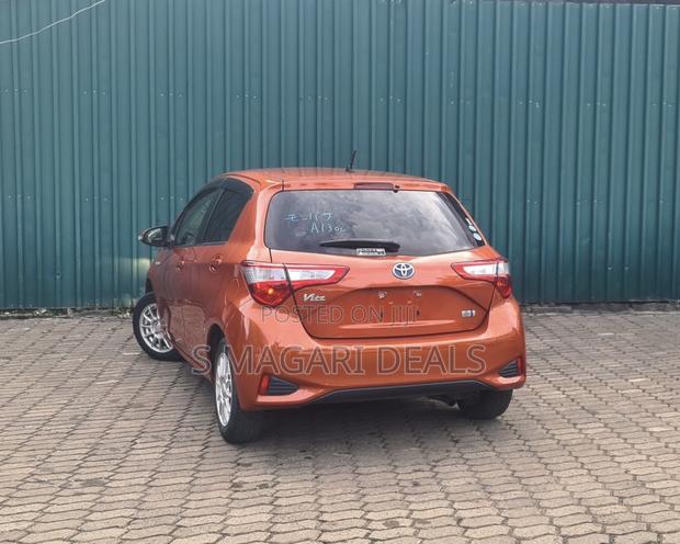 Toyota Vitz 1.5 FWD Hybrid 5dr 2017 Orange