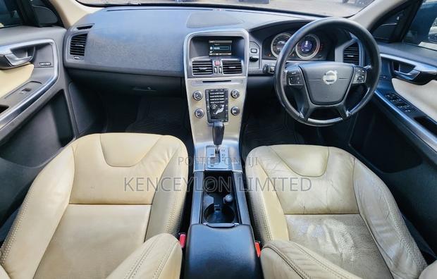 Volvo XC60 T6 Platinum AWD 2012 Black