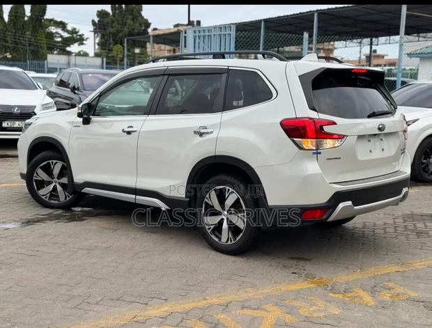 Subaru Forester 2019 White
