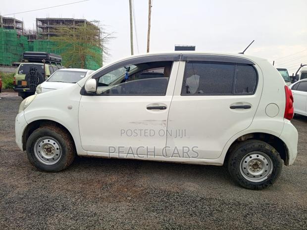 Toyota Passo 2014 White
