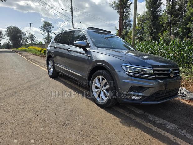 Volkswagen Tiguan 2.0T SEL Premium AWD 4MOTION 2019 Gray