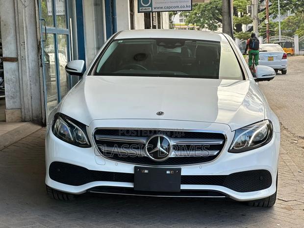 Mercedes-Benz E200 2019 White