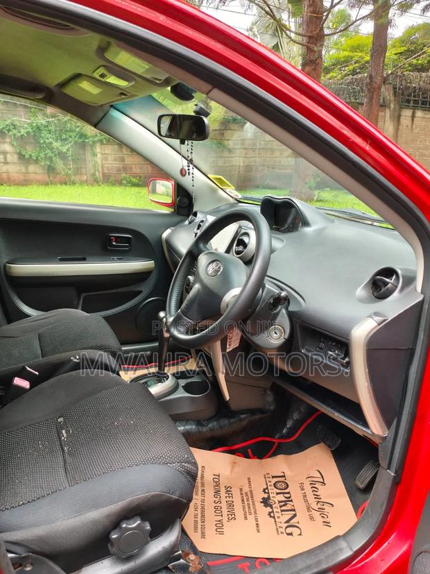 Toyota IST 2005 Red