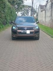 Volkswagen Touareg 2012 Brown for sale