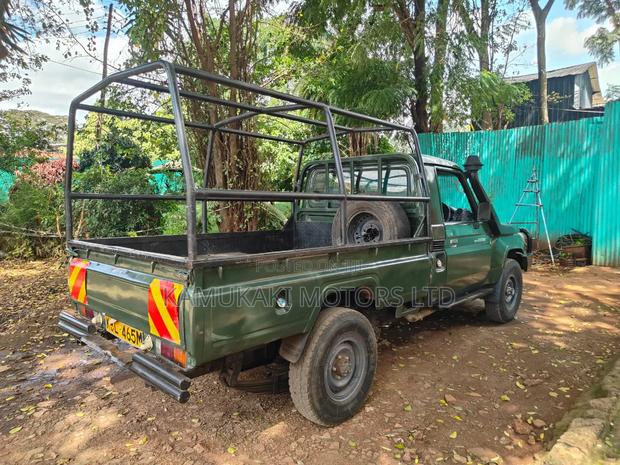 Toyota Land Cruiser 2010 Green