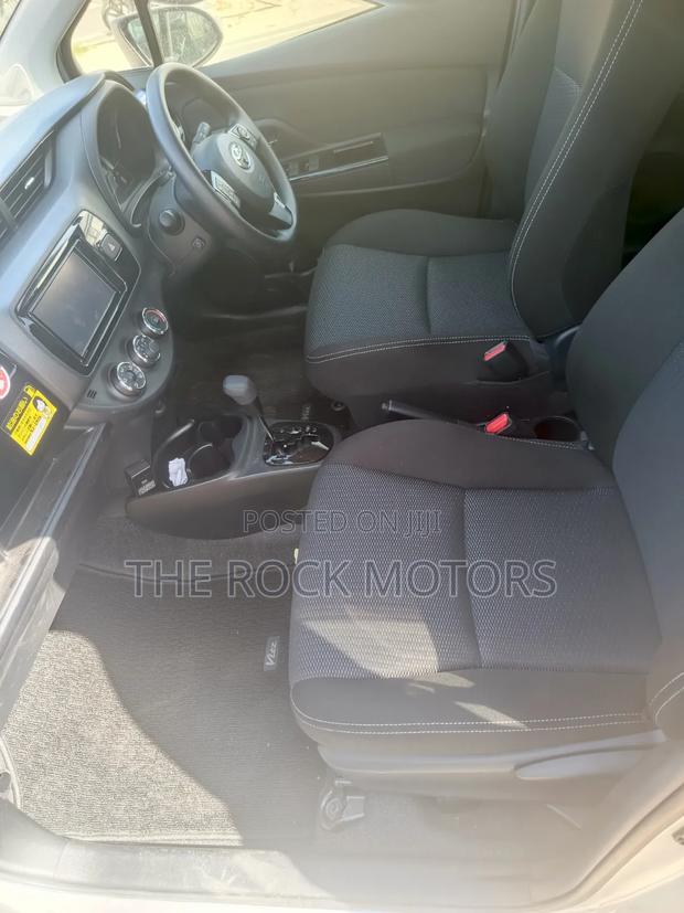 Toyota Vitz 2019 Silver
