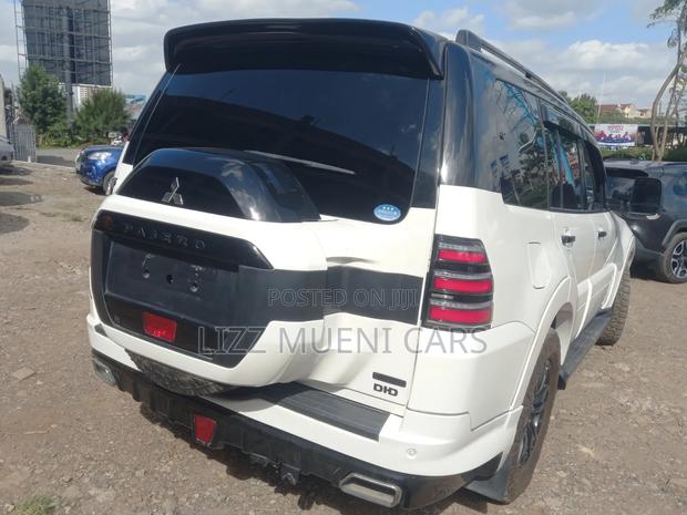 Mitsubishi Pajero 2019 White