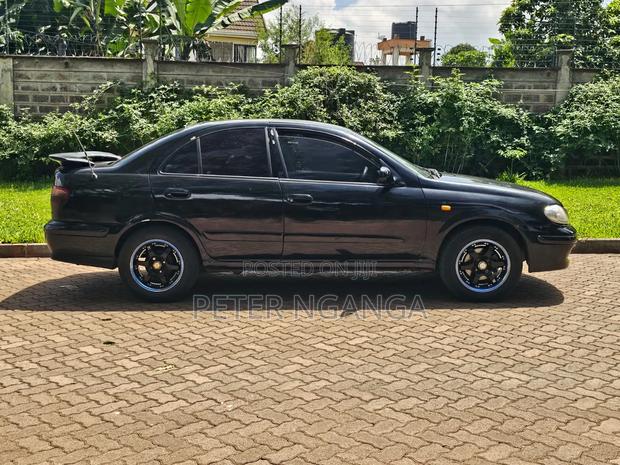Nissan Sunny B15 Sedan 1.5 2003 Blue