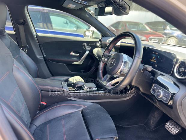Mercedes-Benz A-Class 2019 Silver