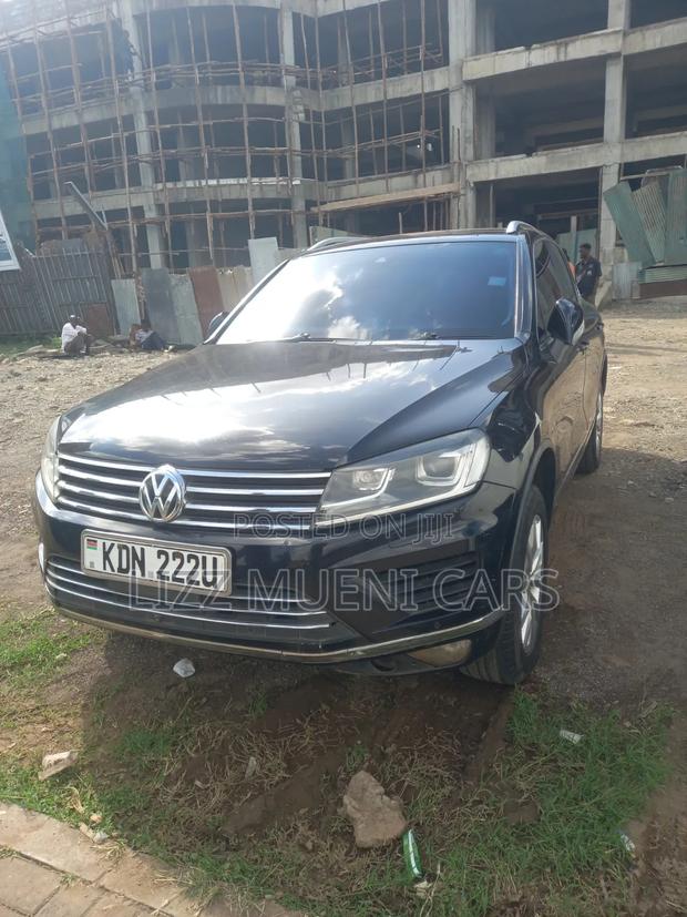 Volkswagen Touareg 2017 Gray