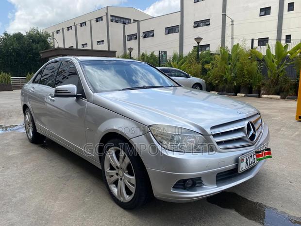 Mercedes-Benz C200 2009 Silver
