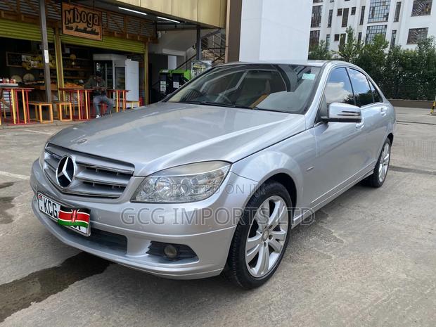 Mercedes-Benz C200 2009 Silver