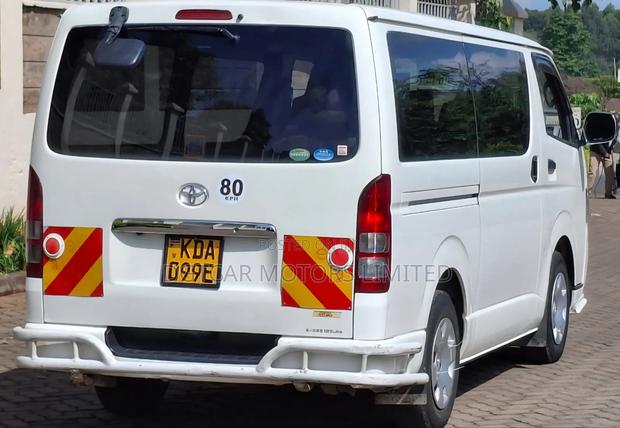 Toyota HiAce SV Premium 2013 White