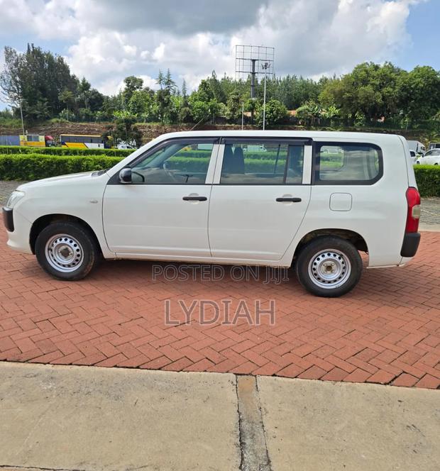 Toyota Probox 2007 White
