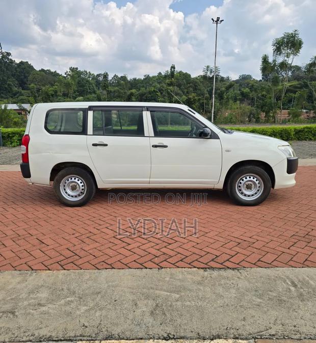 Toyota Probox 2007 White