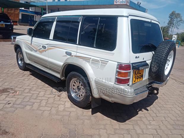 Mitsubishi Pajero Junior 1999 White