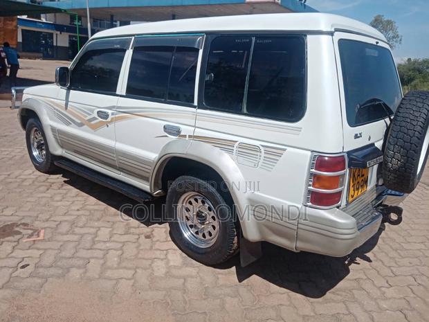 Mitsubishi Pajero Junior 1999 White