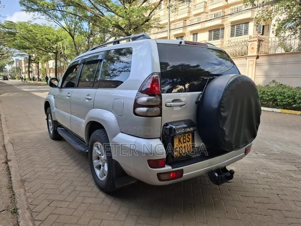 Toyota Land Cruiser Prado 3.0 D-4D 5dr 2006 Silver