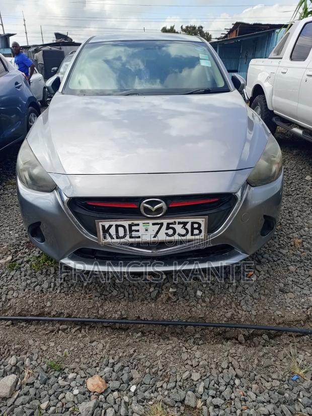 Mazda Demio 2017 Silver