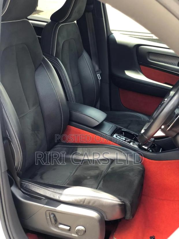 Volvo XC40 2019 Pearl