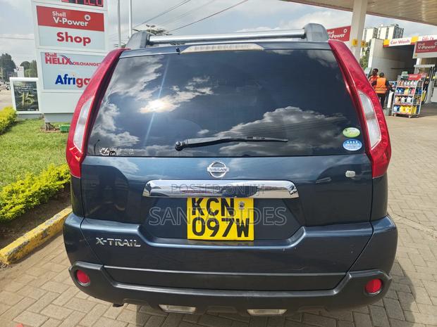 Nissan X-Trail 2.0 Petrol XE 2012 Gray