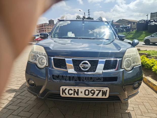 Nissan X-Trail 2.0 Petrol XE 2012 Gray
