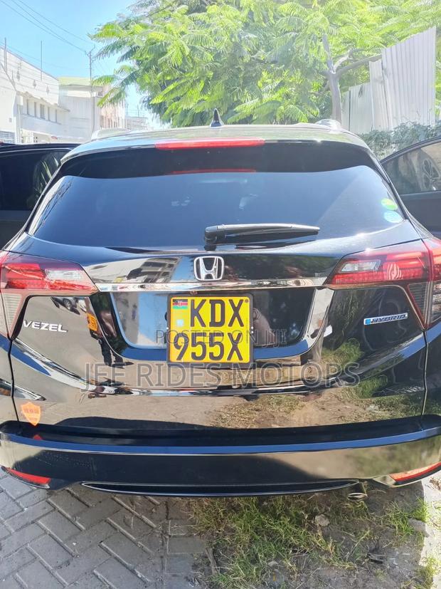 Honda Vezel 1.5 Hybrid 2WD 2019 Black